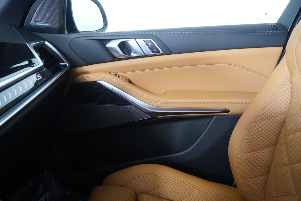 Thumbnail: 2026 BMW X5 - 23