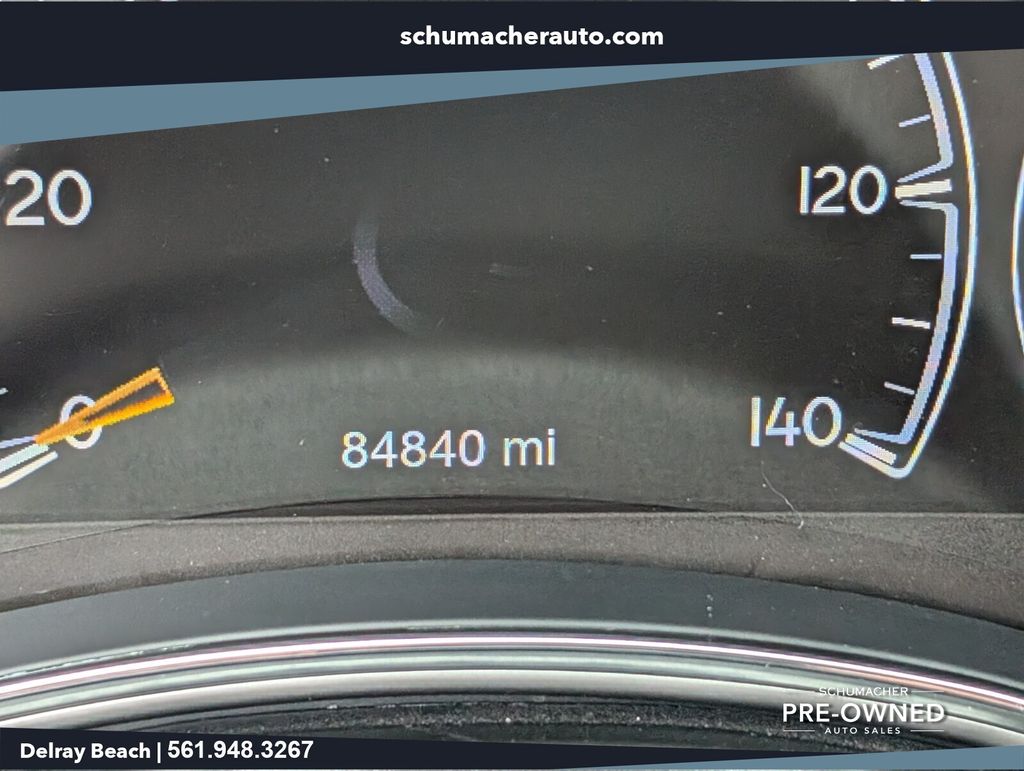 used 2021 Jeep Grand Cherokee car, priced at $16,498