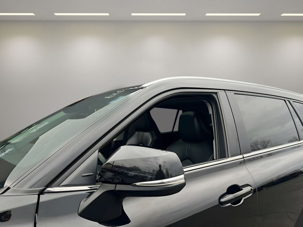 Used 2025 Toyota Highlander SUV