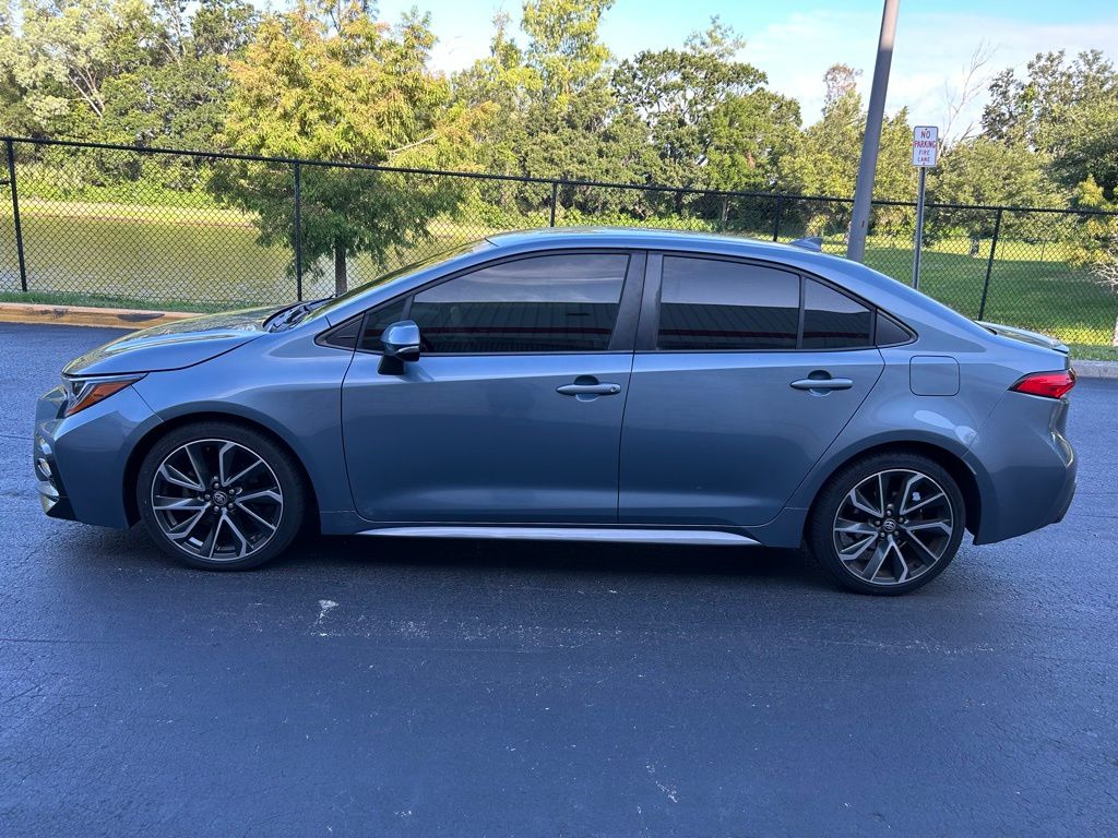 2020 Toyota Corolla SE 2