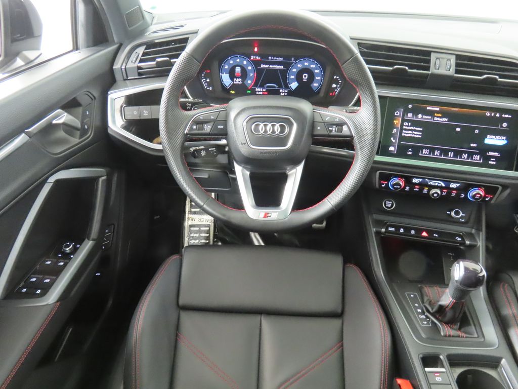 Thumbnail: 2025 Audi Q3 - 13