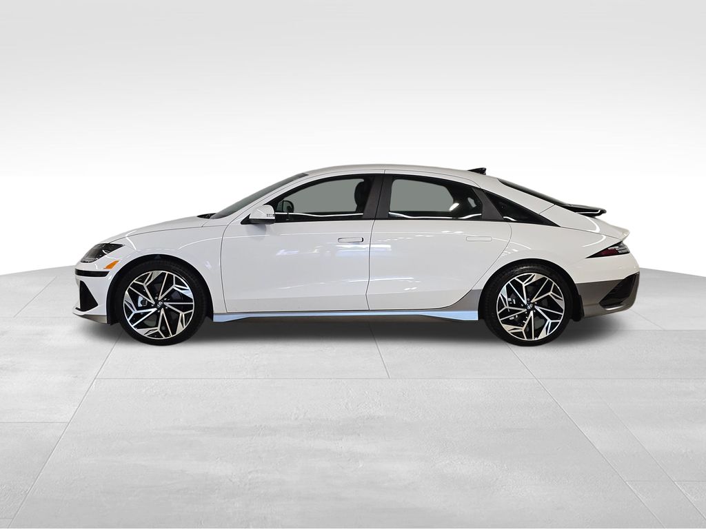 2024 Hyundai Ioniq 6 SEL photo 8