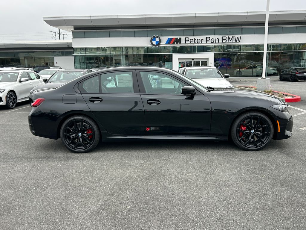 Thumbnail: 2026 BMW 3 Series - 6