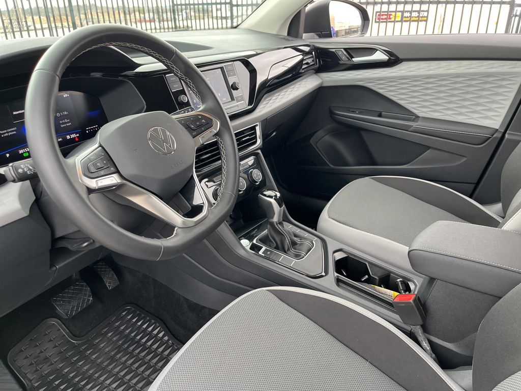 Thumbnail: 2024 Volkswagen Taos - 17