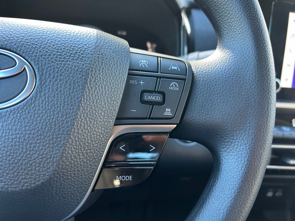 Thumbnail: 2025 Toyota Camry - 19