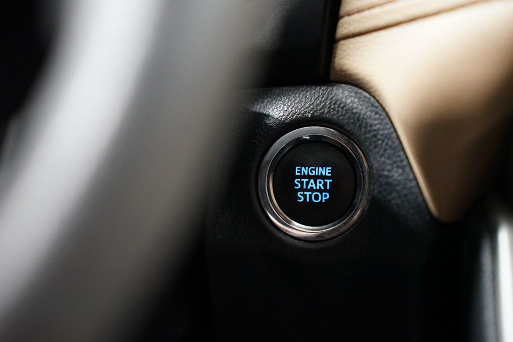 2020 Toyota RAV4 XLE 22