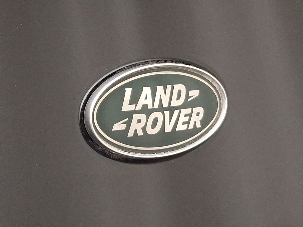 2022 Land Rover Defender 110 29