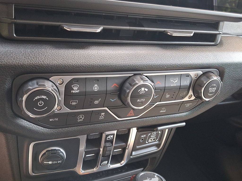 New 2026 Jeep Wrangler SUV
