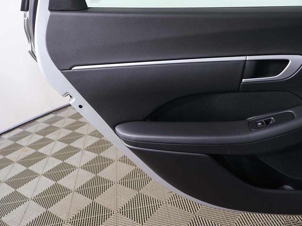 Certified Used 2025 Silver Hyundai SEL image 21