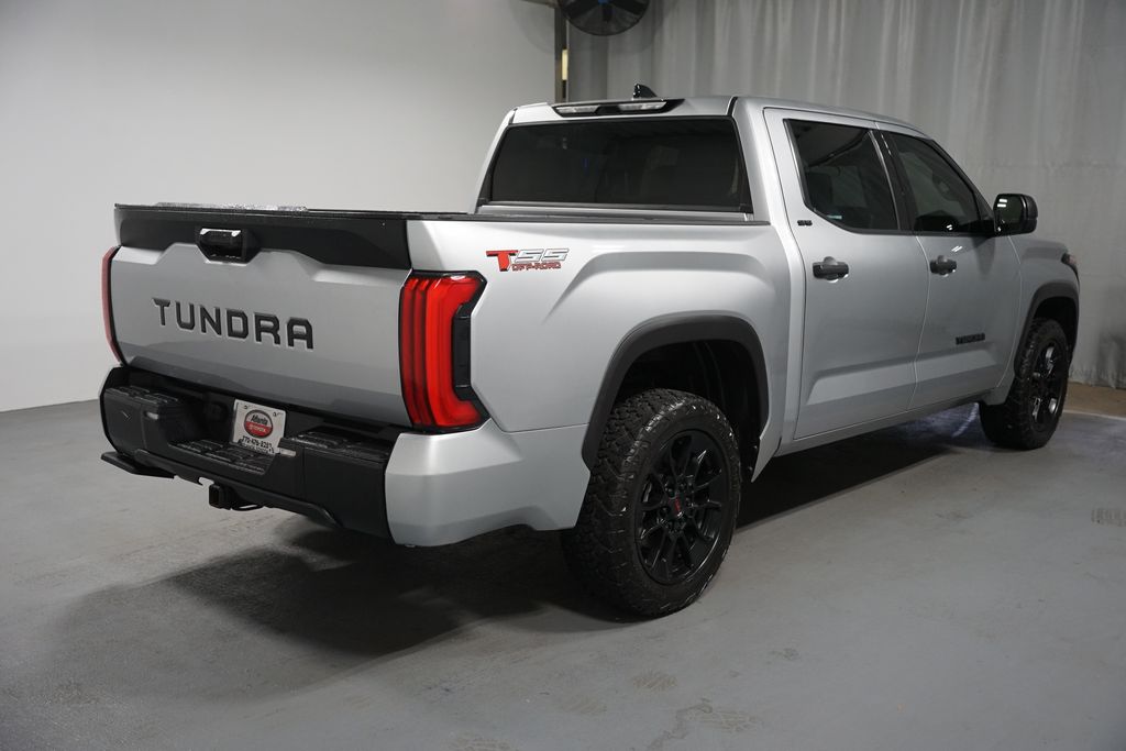 Thumbnail: 2022 Toyota Tundra - 8