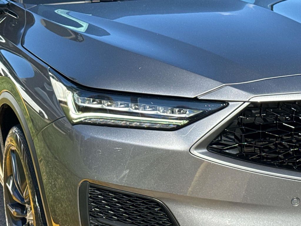 Thumbnail: 2022 Acura MDX - 4