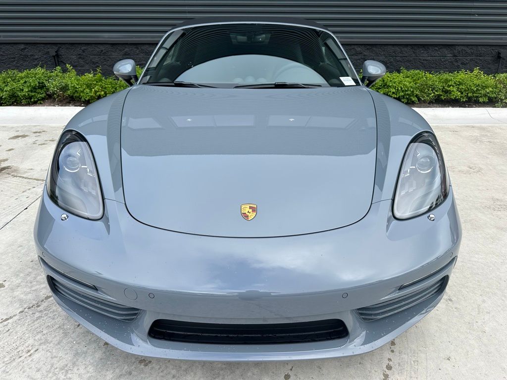 2025 Porsche 718 Boxster  8