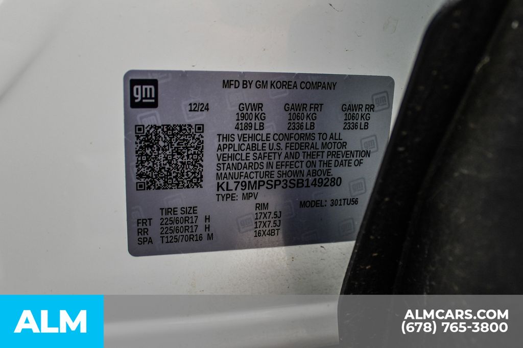 Used 2025 White Chevrolet LT image 40