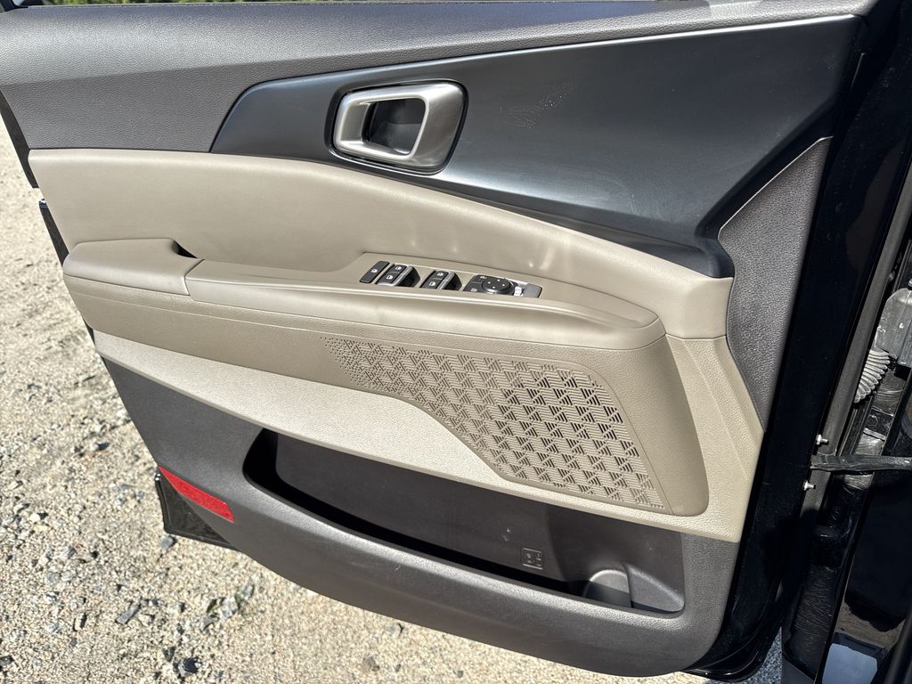 Used 2026 Kia Carnival Van