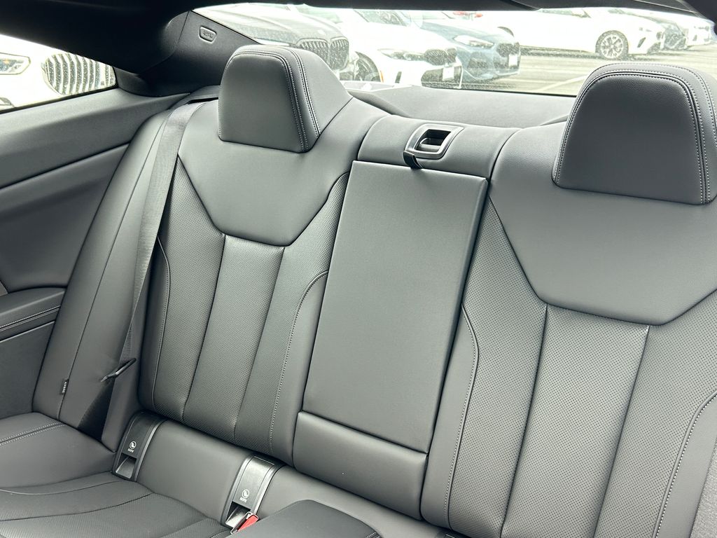 Thumbnail: 2026 BMW 4 Series - 17