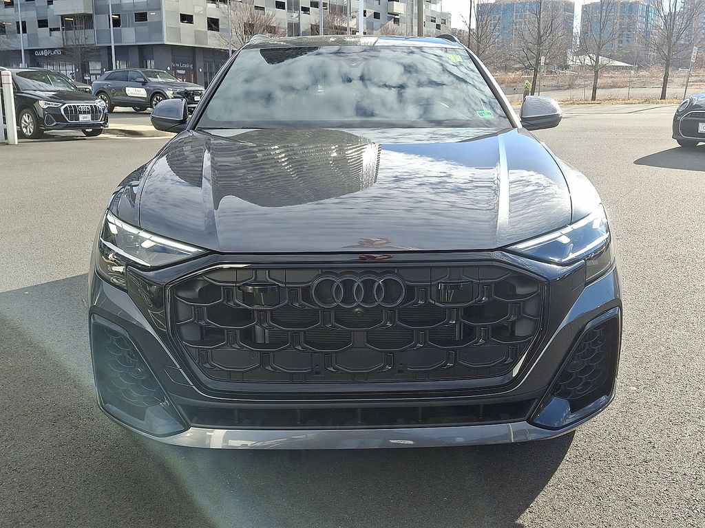 Thumbnail: 2024 Audi Q8 - 2