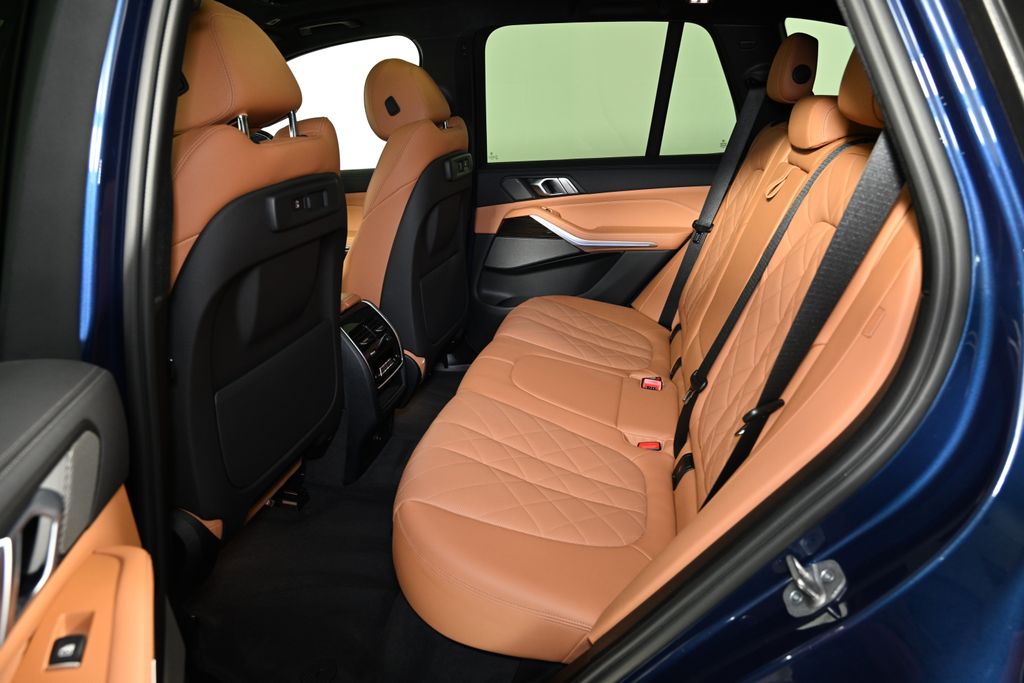 Thumbnail: 2023 BMW X5 - 24