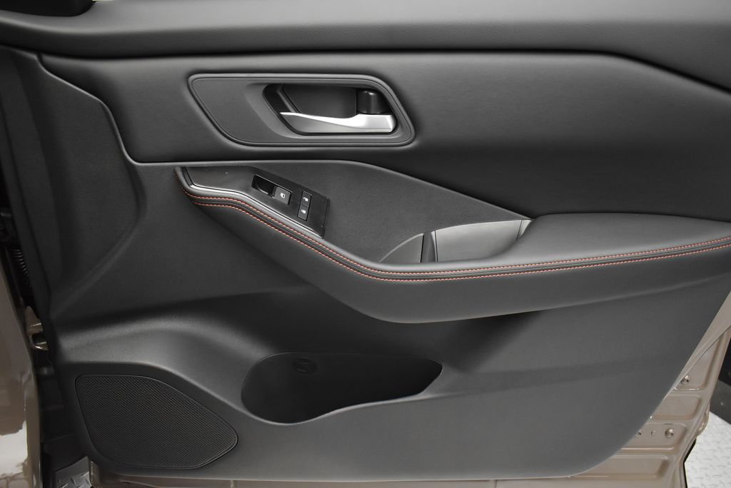 Thumbnail: 2026 Nissan Rogue - 22