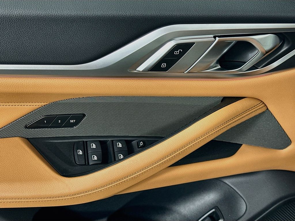 Thumbnail: 2026 BMW i4 - 20