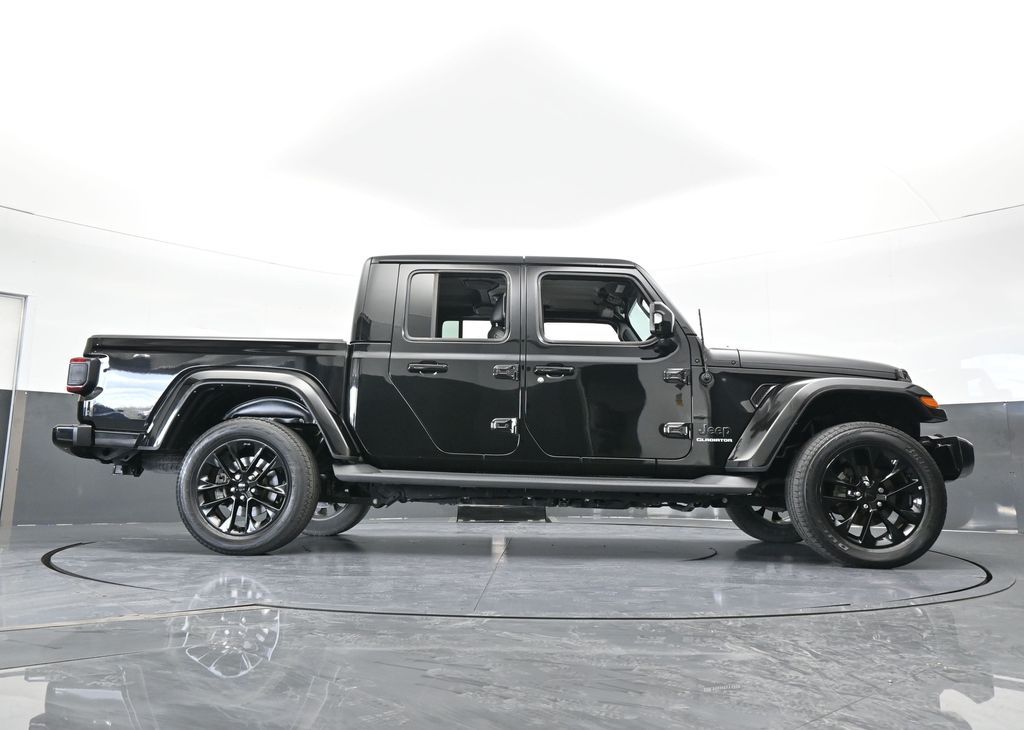 Used 2022 Black Clearcoat Jeep High Altitude image 58
