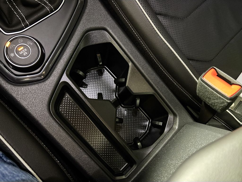 2022 Volkswagen Tiguan 2.0T SEL R-Line