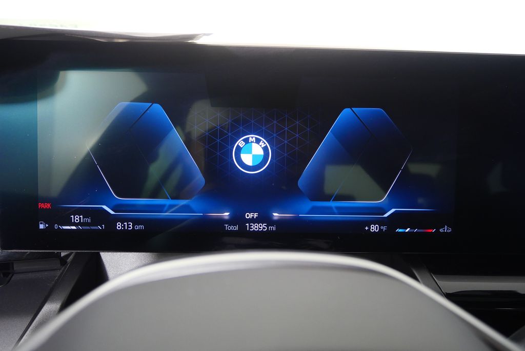Thumbnail: 2024 BMW 5 Series - 23