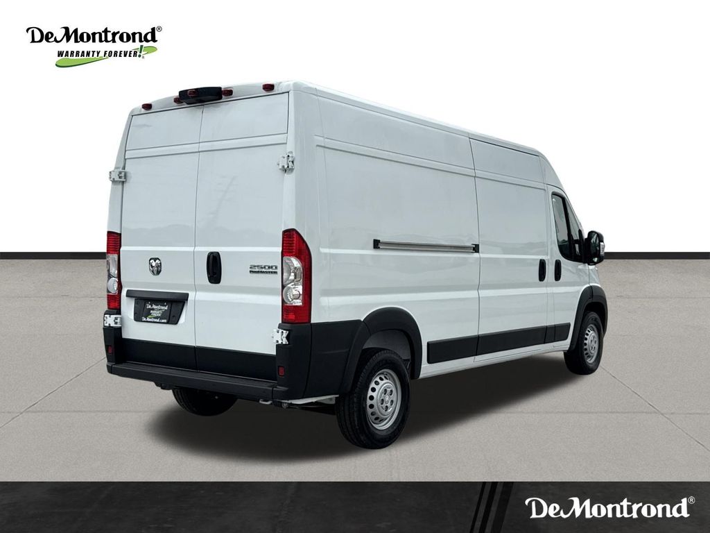 2026 Ram ProMaster 2500 High Roof White at River Oaks CDJR