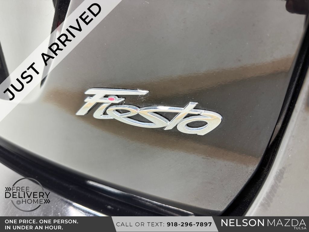 Used 2016 Black Ford S image 15