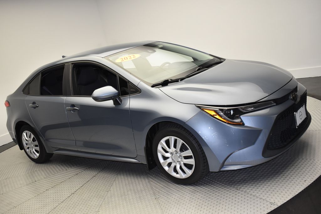 Thumbnail: 2022 Toyota Corolla - 3