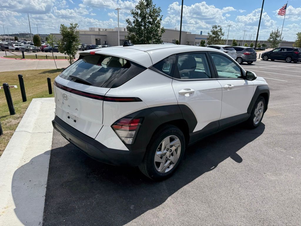 Thumbnail: 2024 Hyundai Kona - 4