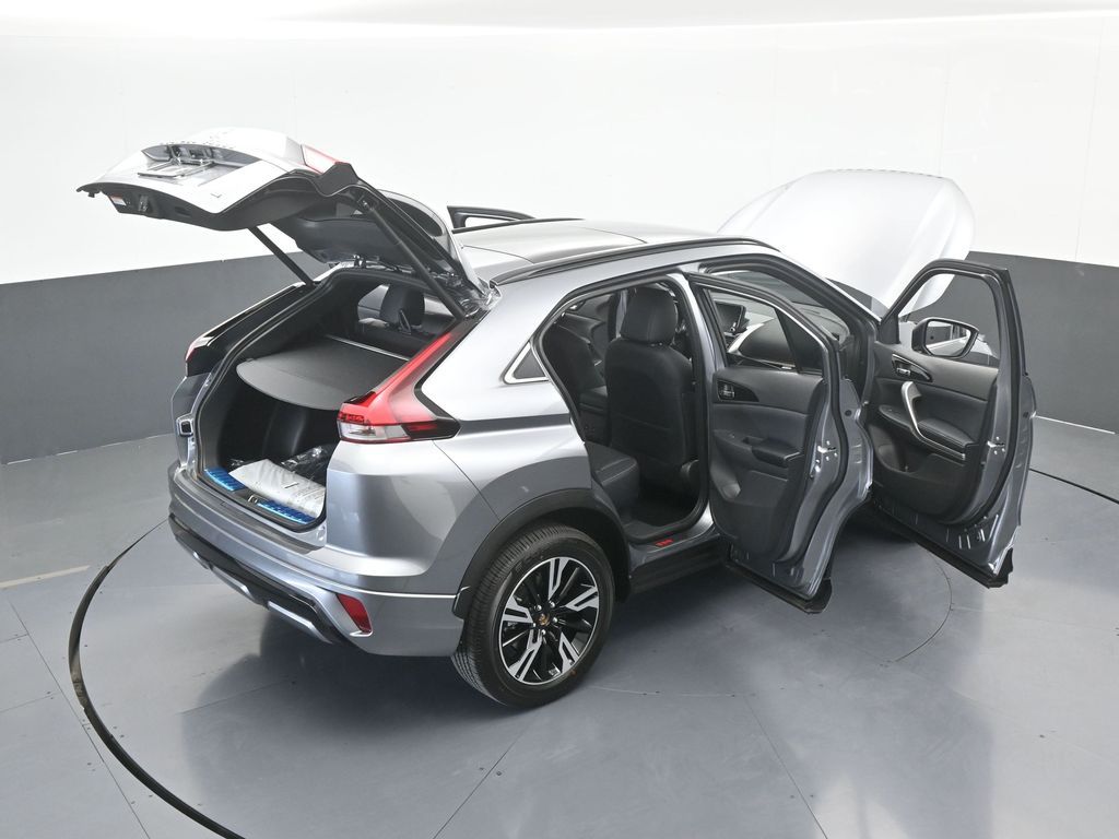 New 2026 Gray Mitsubishi SEL image 73