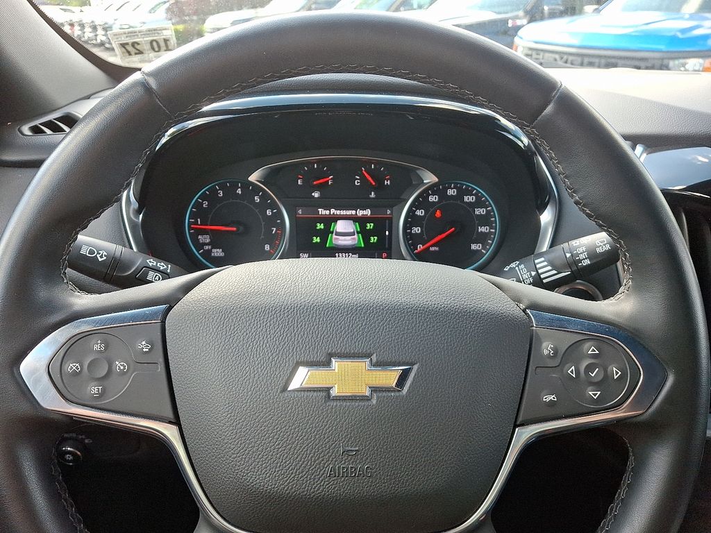 Thumbnail: 2023 Chevrolet Traverse - 20