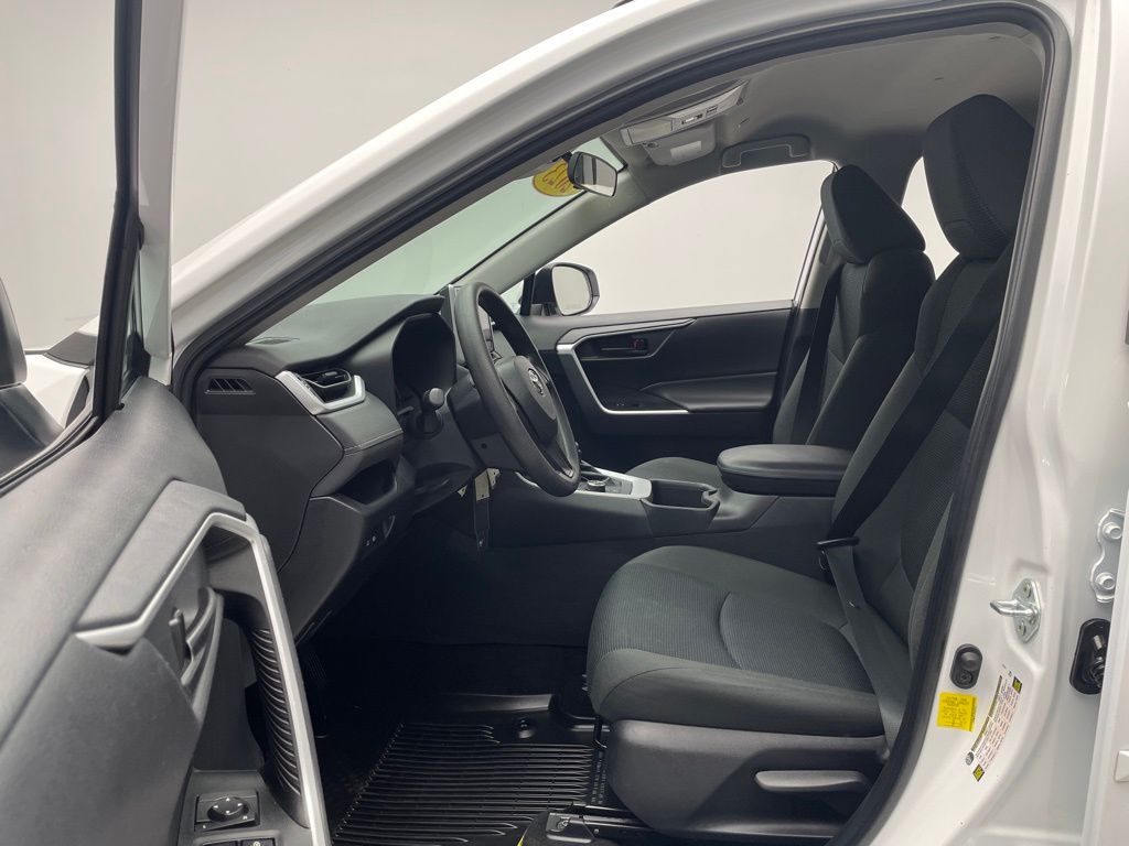 Thumbnail: 2023 Toyota RAV4 - 12