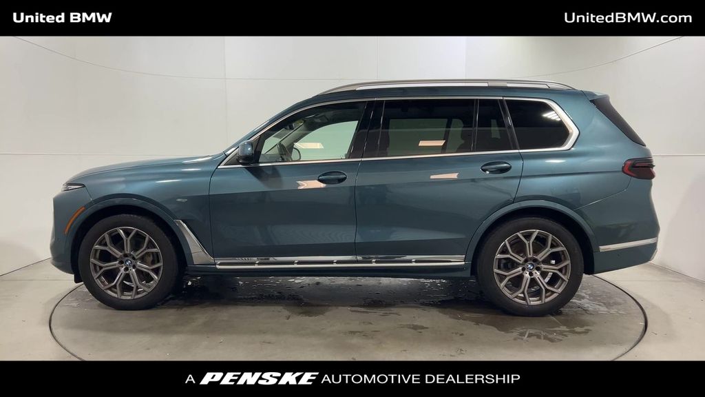 Thumbnail: 2023 BMW X7 - 5