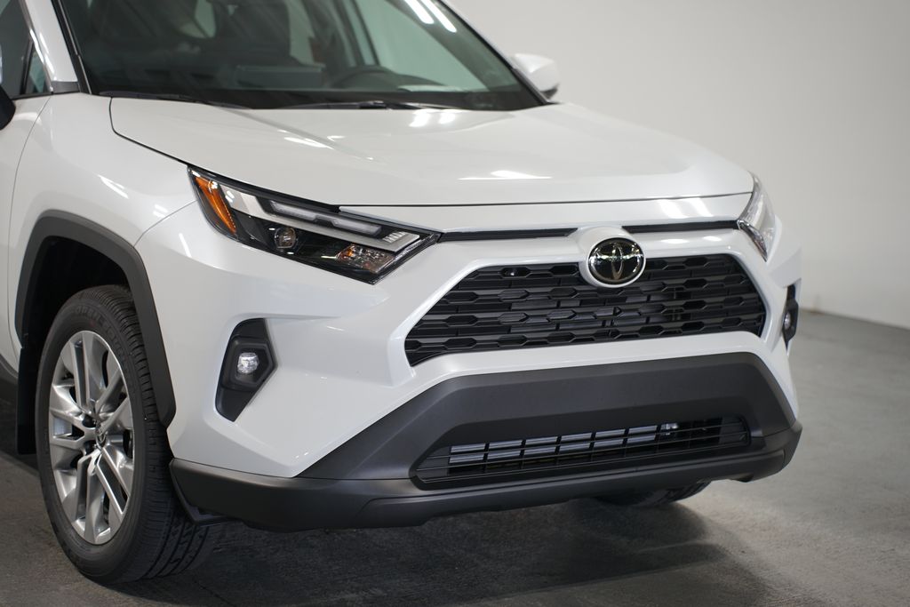 Thumbnail: 2025 Toyota RAV4 - 4