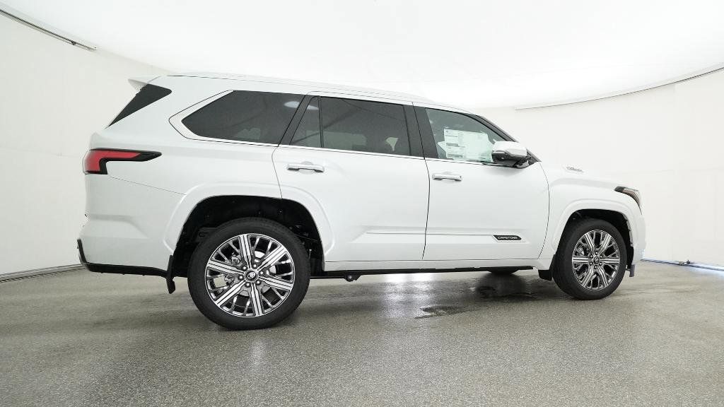 Thumbnail: 2025 Toyota Sequoia - 12