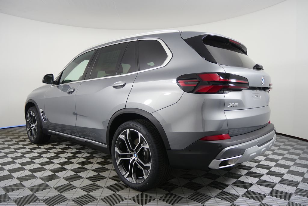 Thumbnail: 2026 BMW X5 - 5