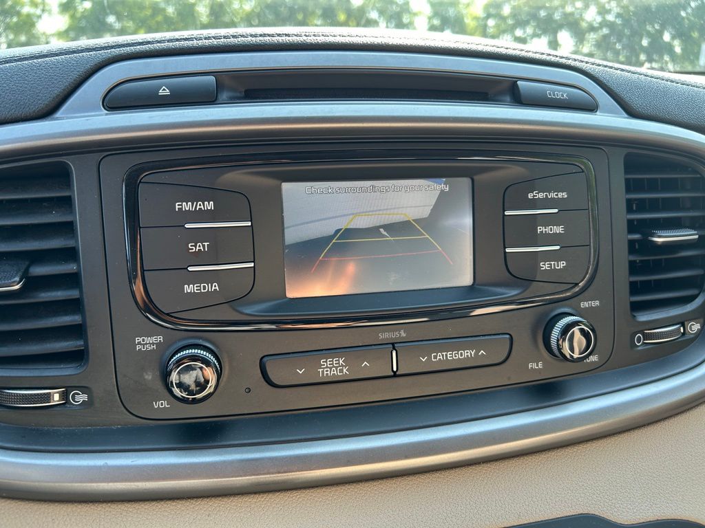 Thumbnail: 2016 Kia Sorento - 28