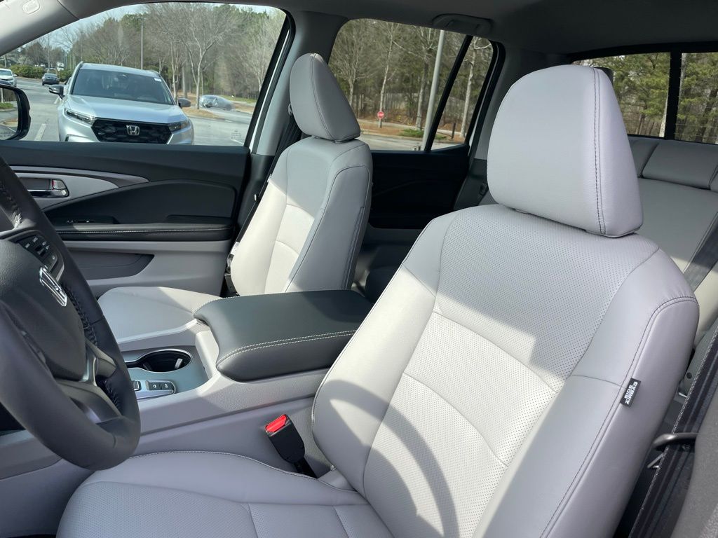 Thumbnail: 2026 Honda Ridgeline - 26