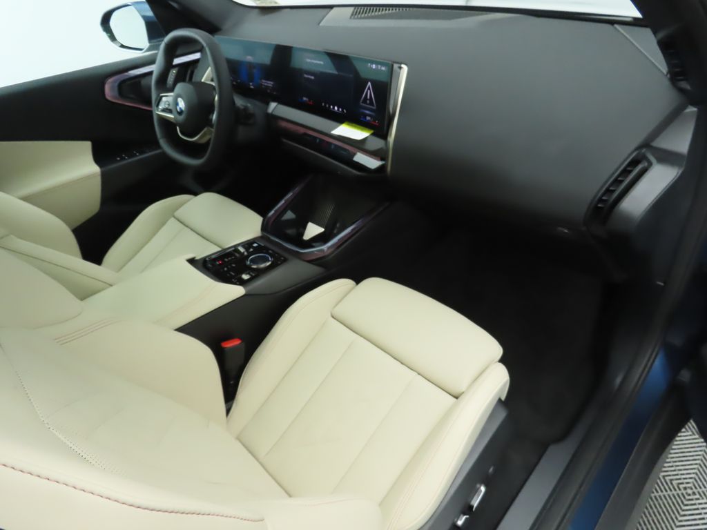 Thumbnail: 2025 BMW X3 - 18