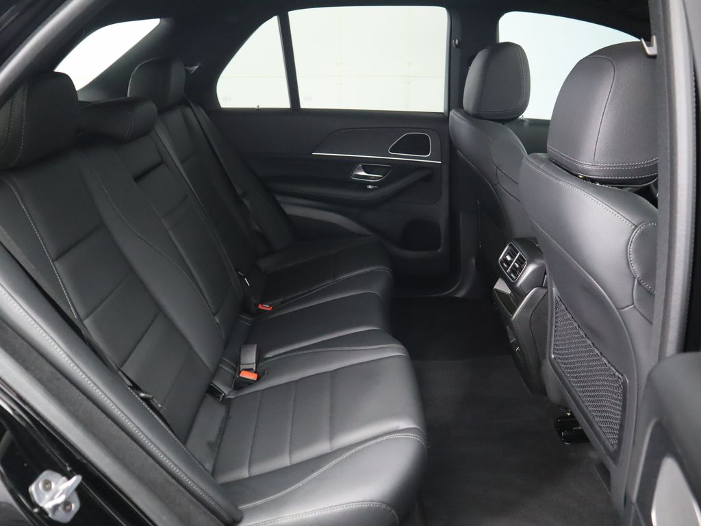 Thumbnail: 2025 Mercedes-Benz GLE - 23