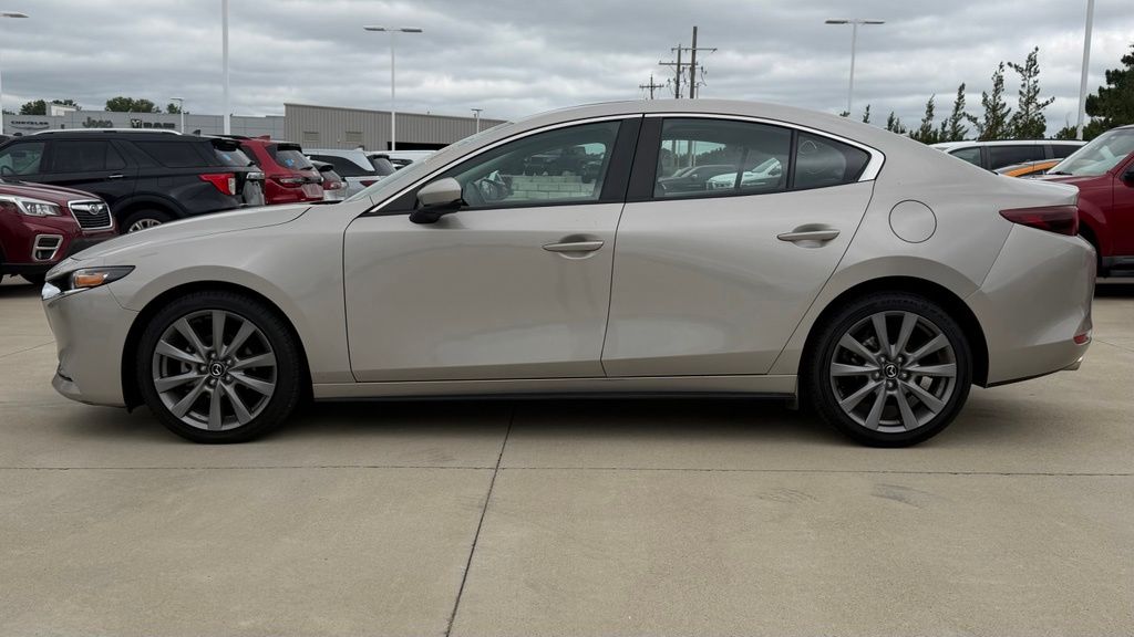 Used 2024 Mazda Mazda3 Preferred with VIN 3MZBPACM4RM418609 for sale in Kansas City