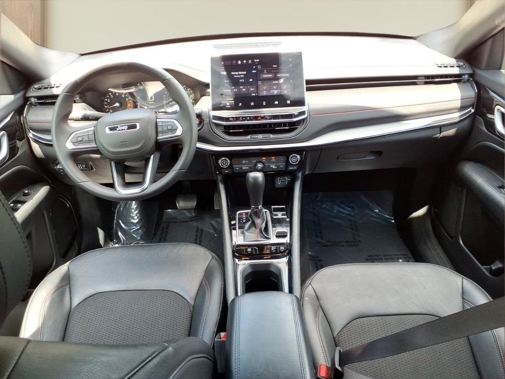 JeepCompass25