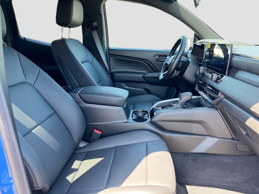 Used 2025 Blue Chevrolet Trail Boss image 27