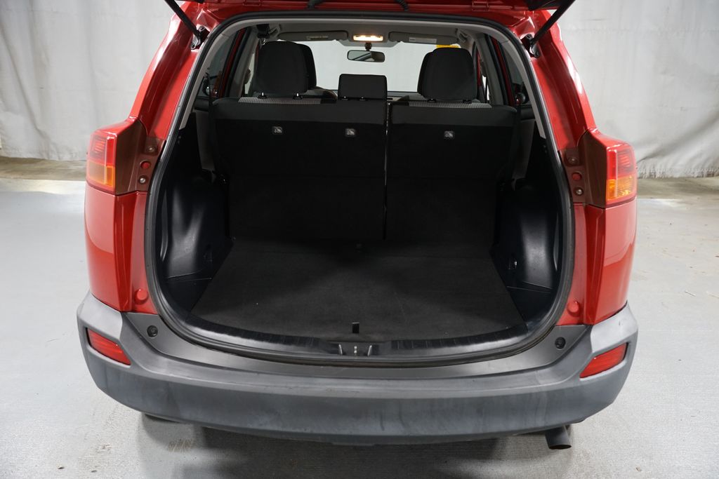 Thumbnail: 2014 Toyota RAV4 - 29