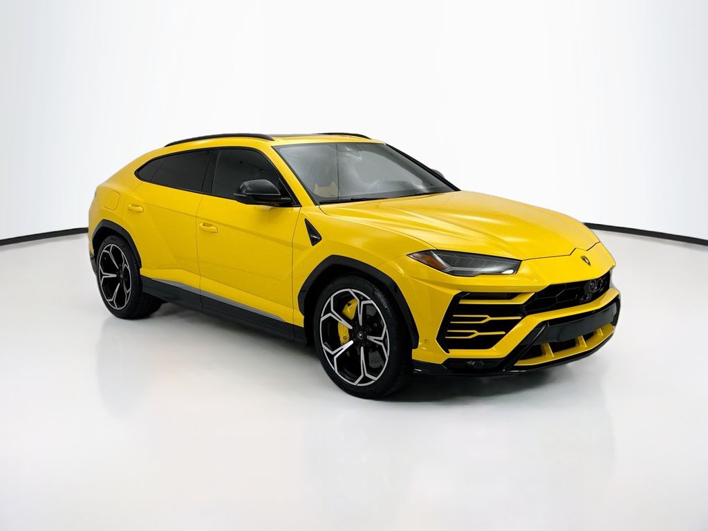 Thumbnail: 2019 Lamborghini Urus - 3