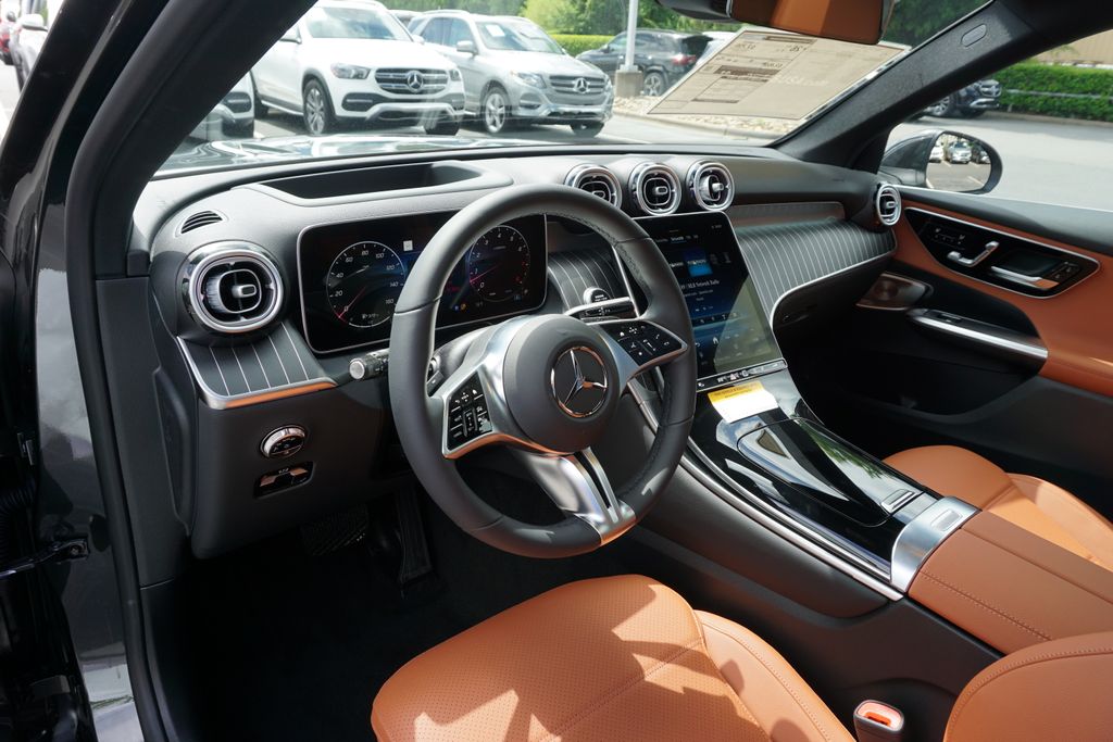 2025 Mercedes-Benz GLC 300 18