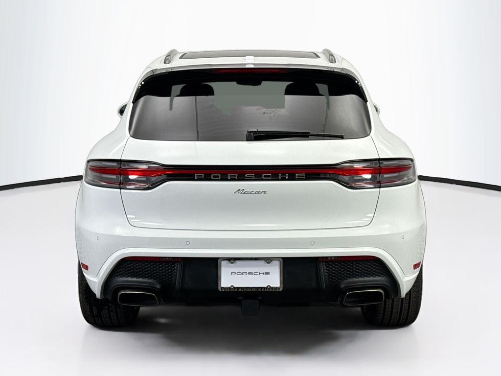 Thumbnail: 2026 Porsche Macan - 6