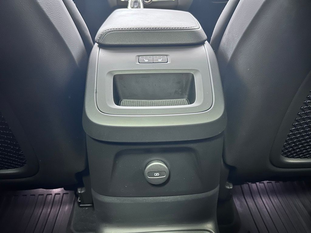 used 2022 Volvo XC60 Recharge Plug-In Hybrid car, priced at $30,991