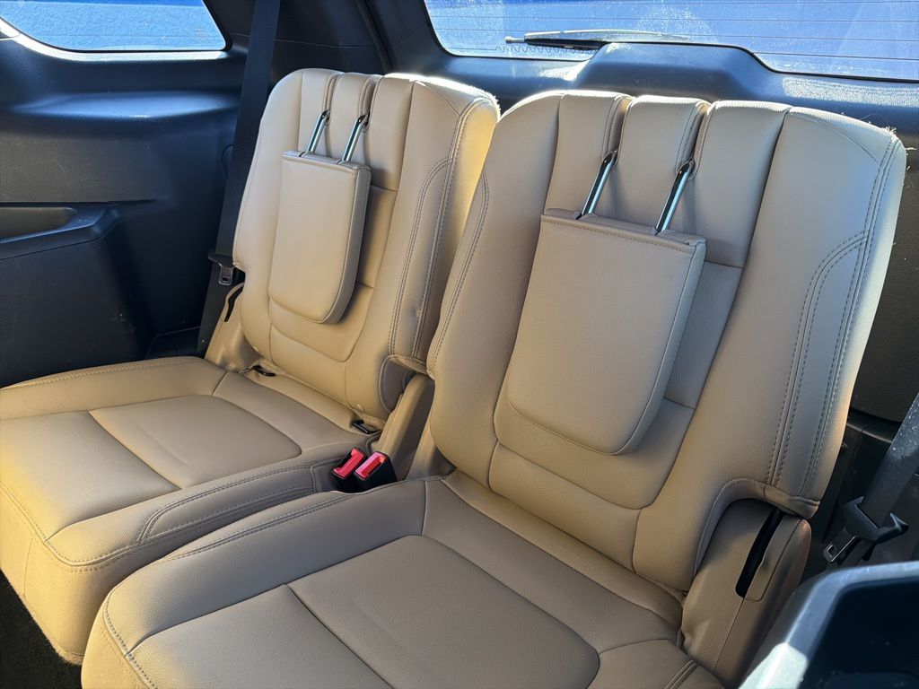 Thumbnail: 2016 Ford Explorer - 21